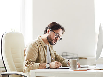 Cover illustration for How to Write Product Descriptions That Sell